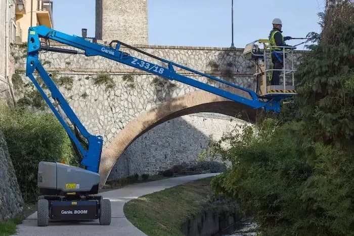 Genie Z-33/18 DC SKG NMT: Plataforma Articulada