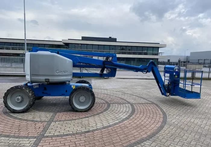 Genie Z-51/30 J RT Plataforma Articulada Diesel