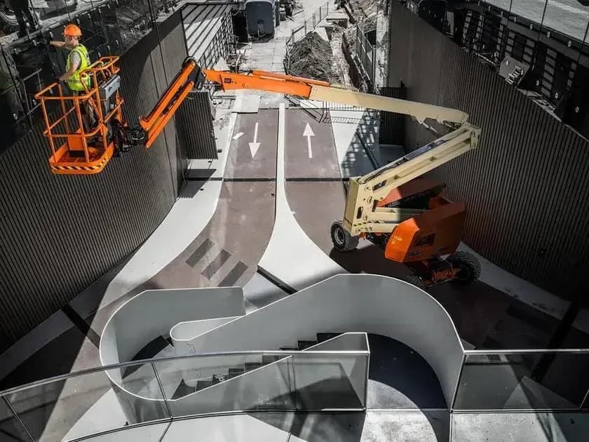 JLG EC520AJ: operações em altura sem complicações