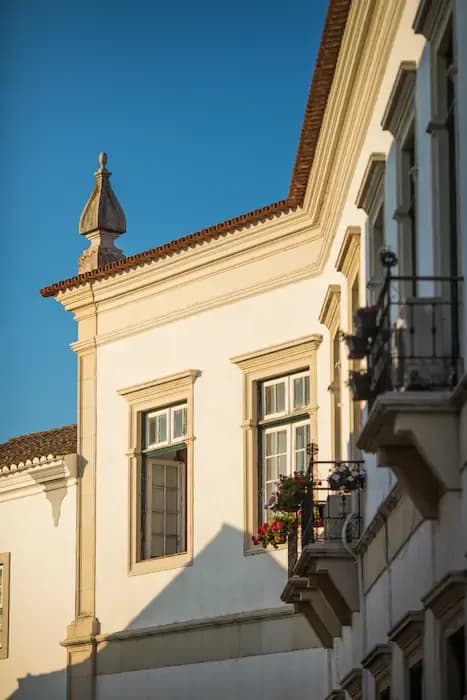 Restauração de fachadas históricas com o uso de PMETs