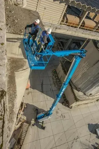 Comparing the GENIE SX-150 with Other Lifts