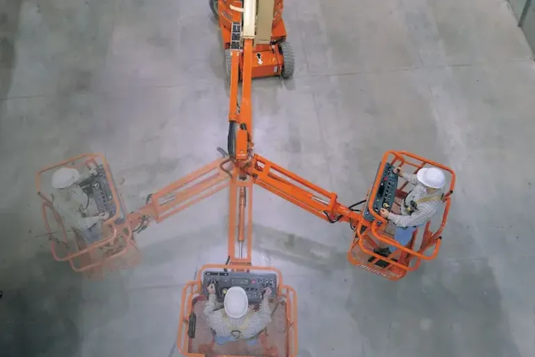 E300AJP: Plataforma Articulada JLG