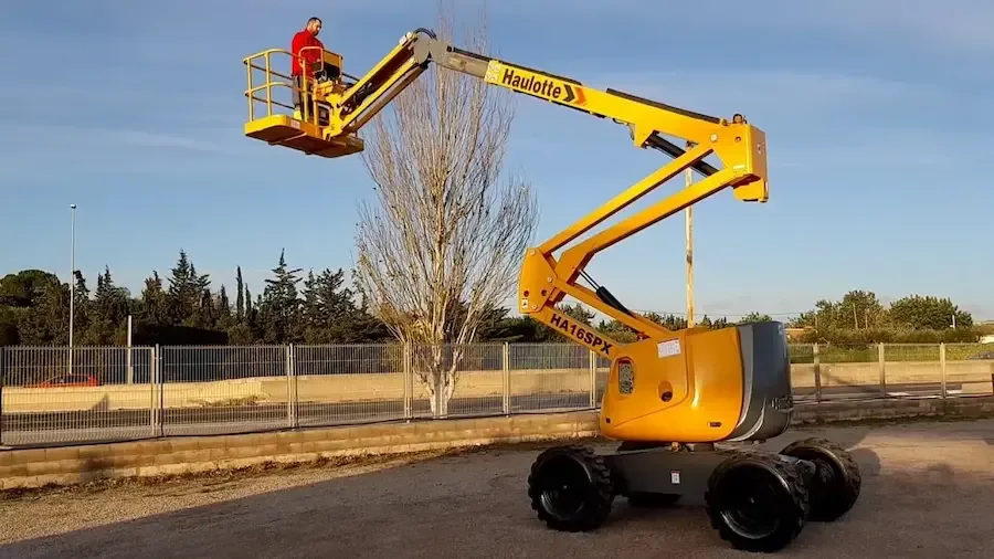 HA16 PX: Plataforma Articulada Diesel Haulotte