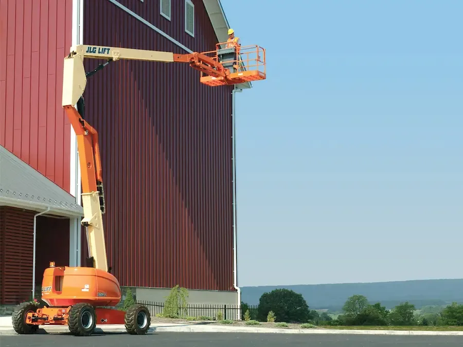 JLG 600AJ 4X4 SKG: PTA Telescópica Diesel
