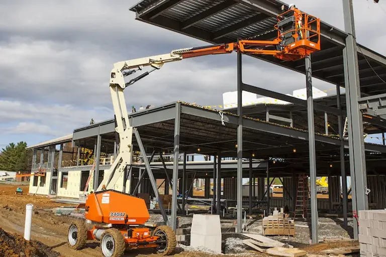 JLG H340AJ 4X4 SKG: PTA Híbrida