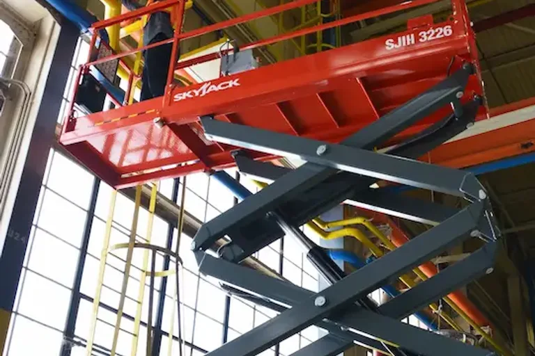 SJIII 3226 NMT (NARROW): Plataforma Tesoura SkyJack